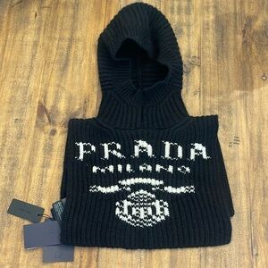 PRADA CASHMERE HOODED SNOOD